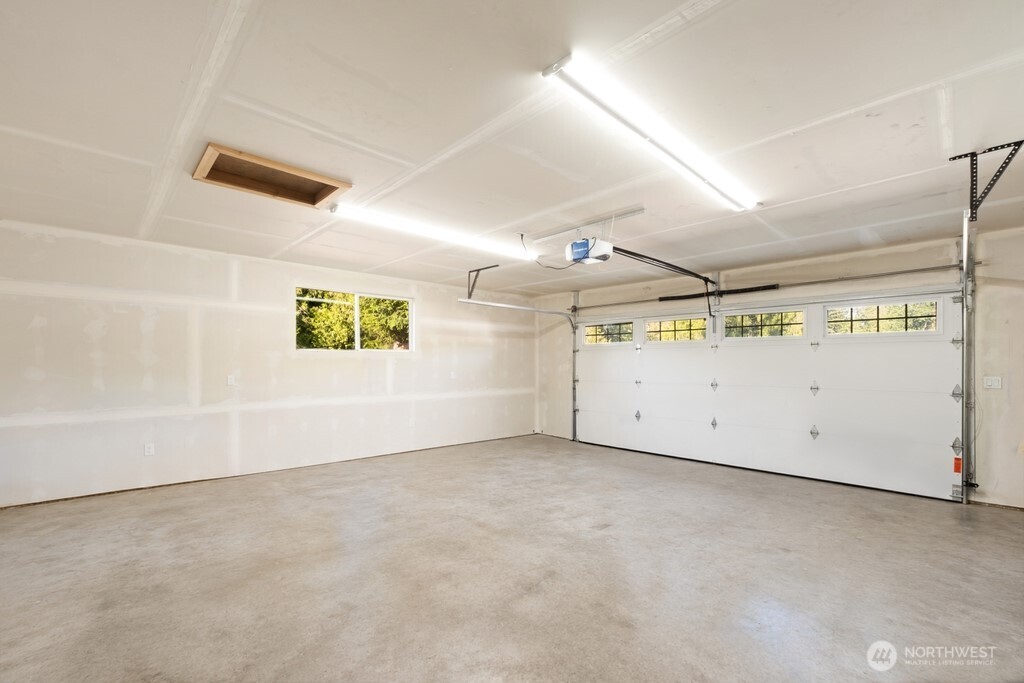 2410 304th Street Property Photo 24