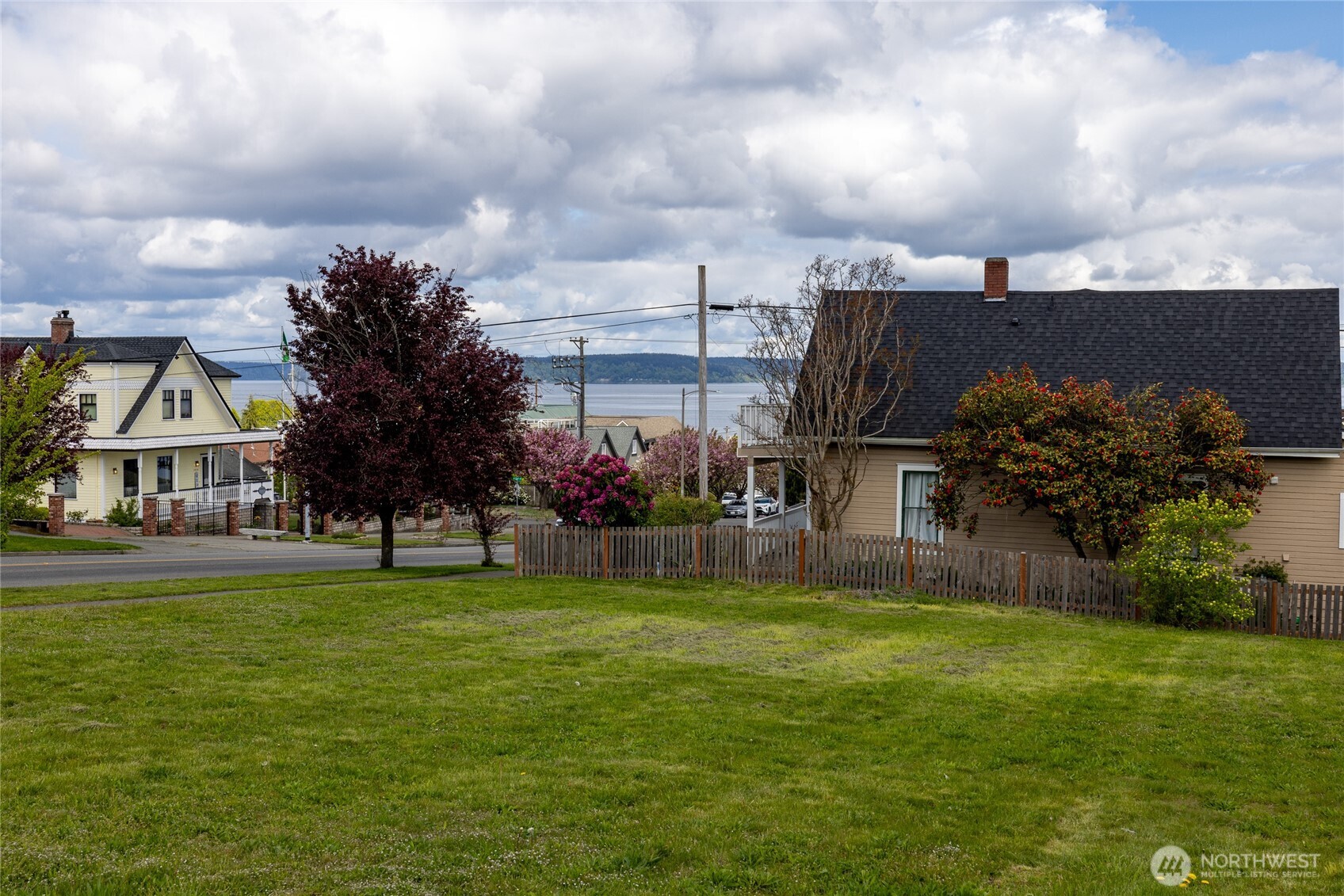 2801 N Mccarver Street Property Photo 5