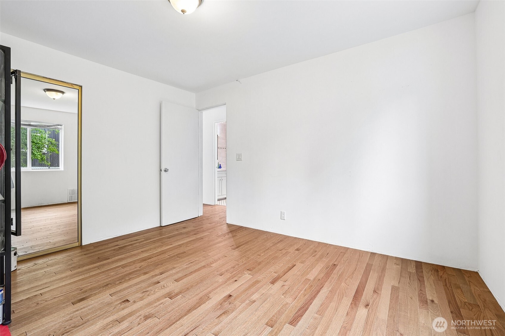 1020 S 230th Street 106 Property Photo 18