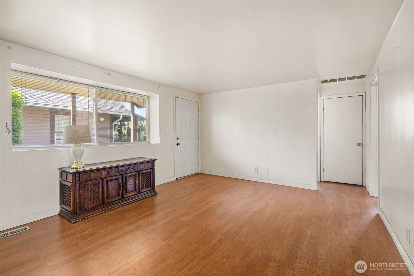 1214 B Street Property Photo 6