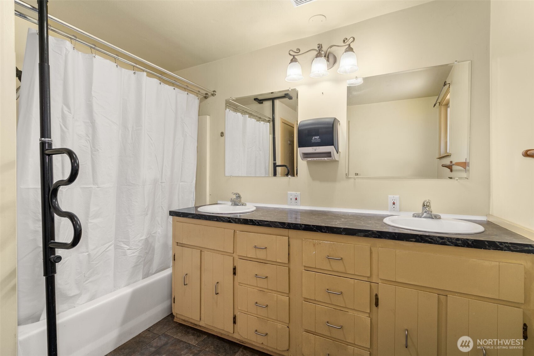 1214 B Street Property Photo 15