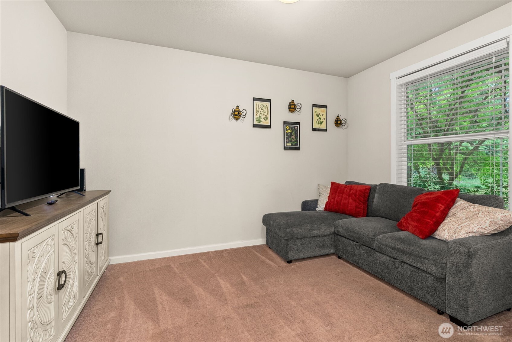 113 35 Hazel Drive Property Photo 20