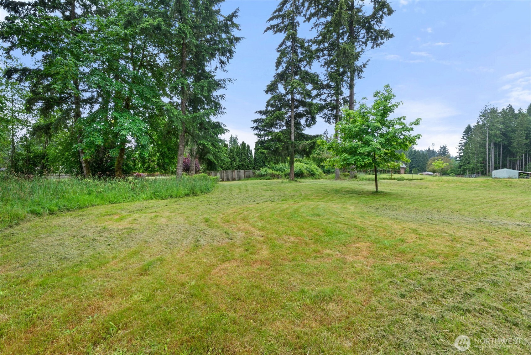 113 35 Hazel Drive Property Photo 34