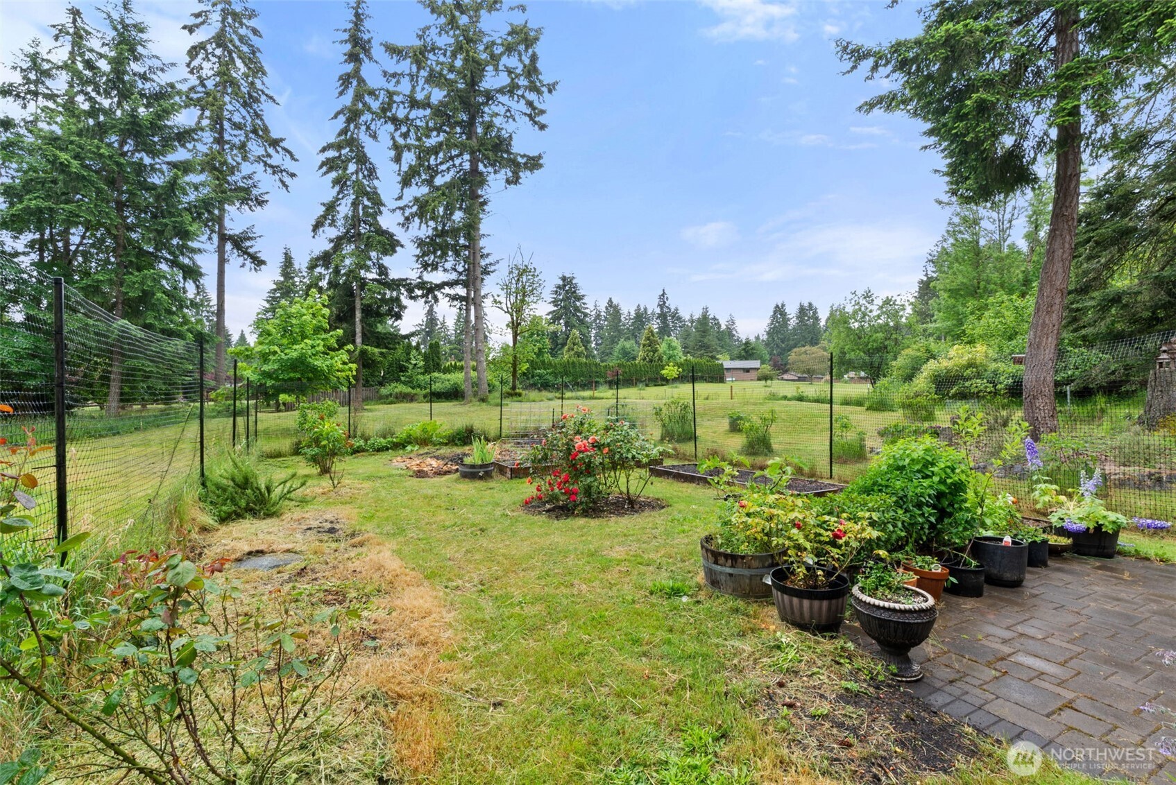 113 35 Hazel Drive Property Photo 35