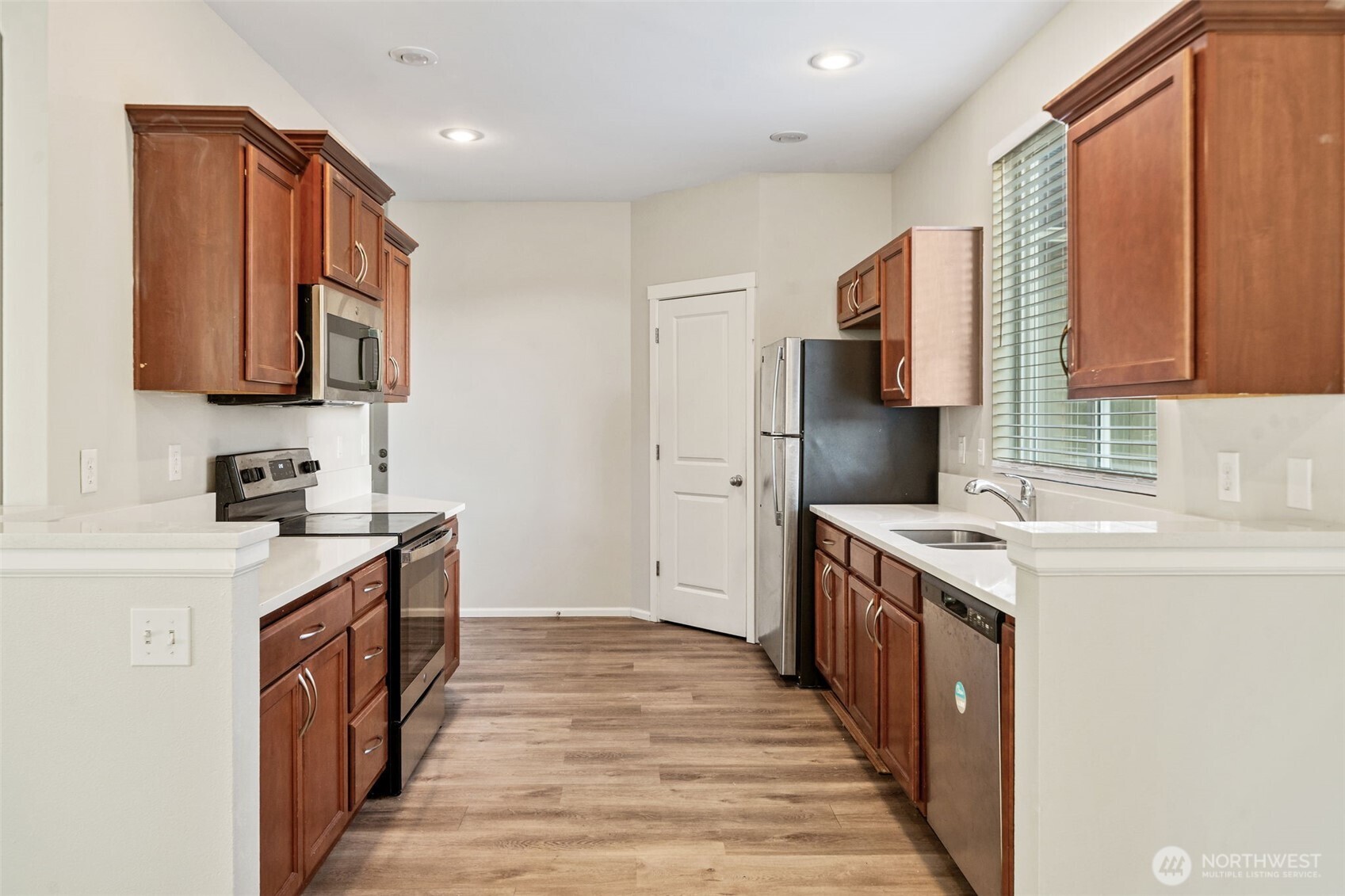 8117 207th Street Property Photo 11