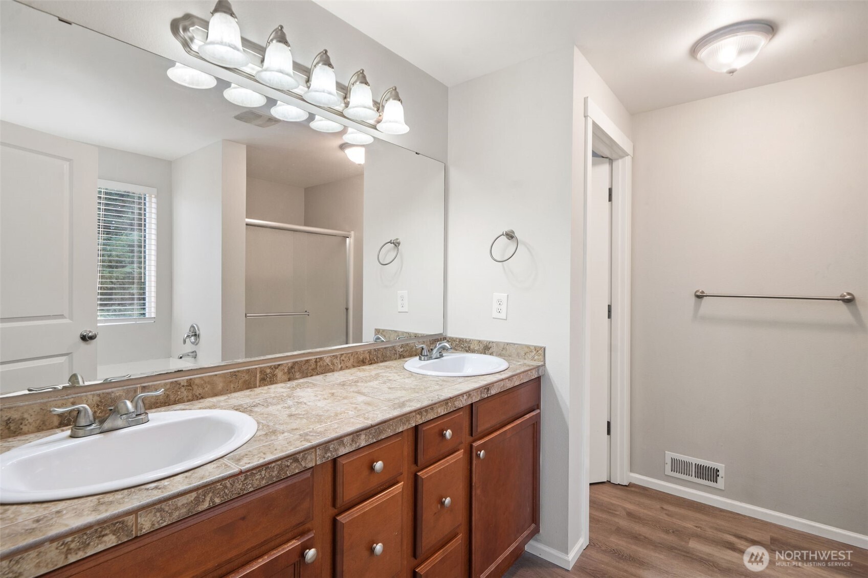 8117 207th Street Property Photo 18