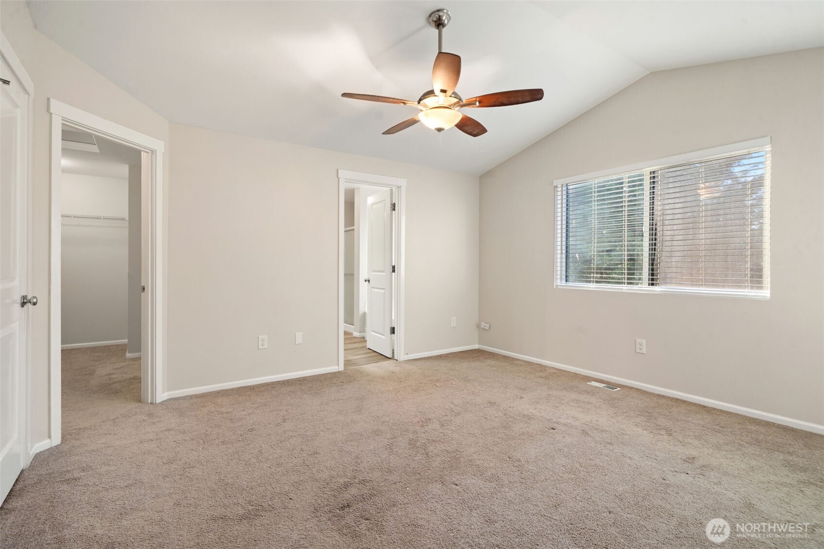 8117 207th Street Property Photo 25