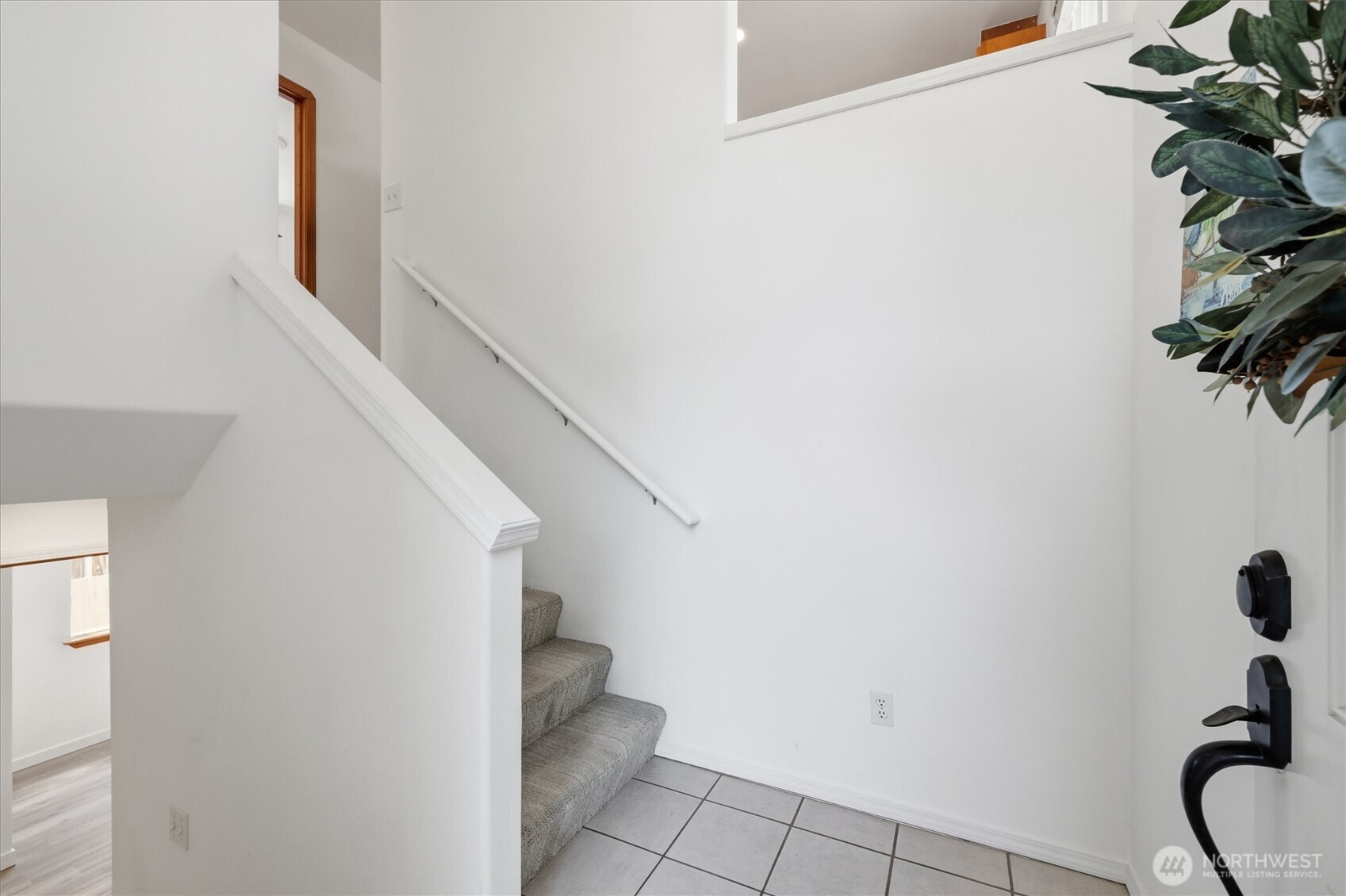 1916 112th Avenue Property Photo 4