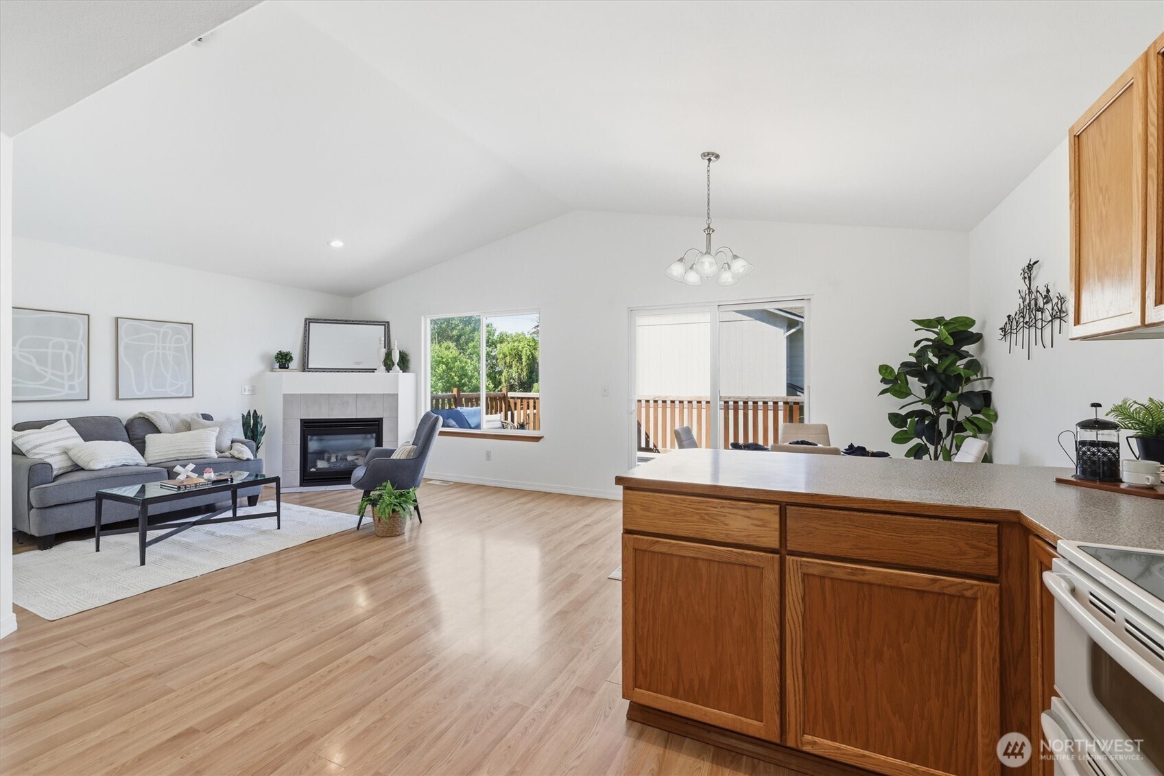 1916 112th Avenue Property Photo 5