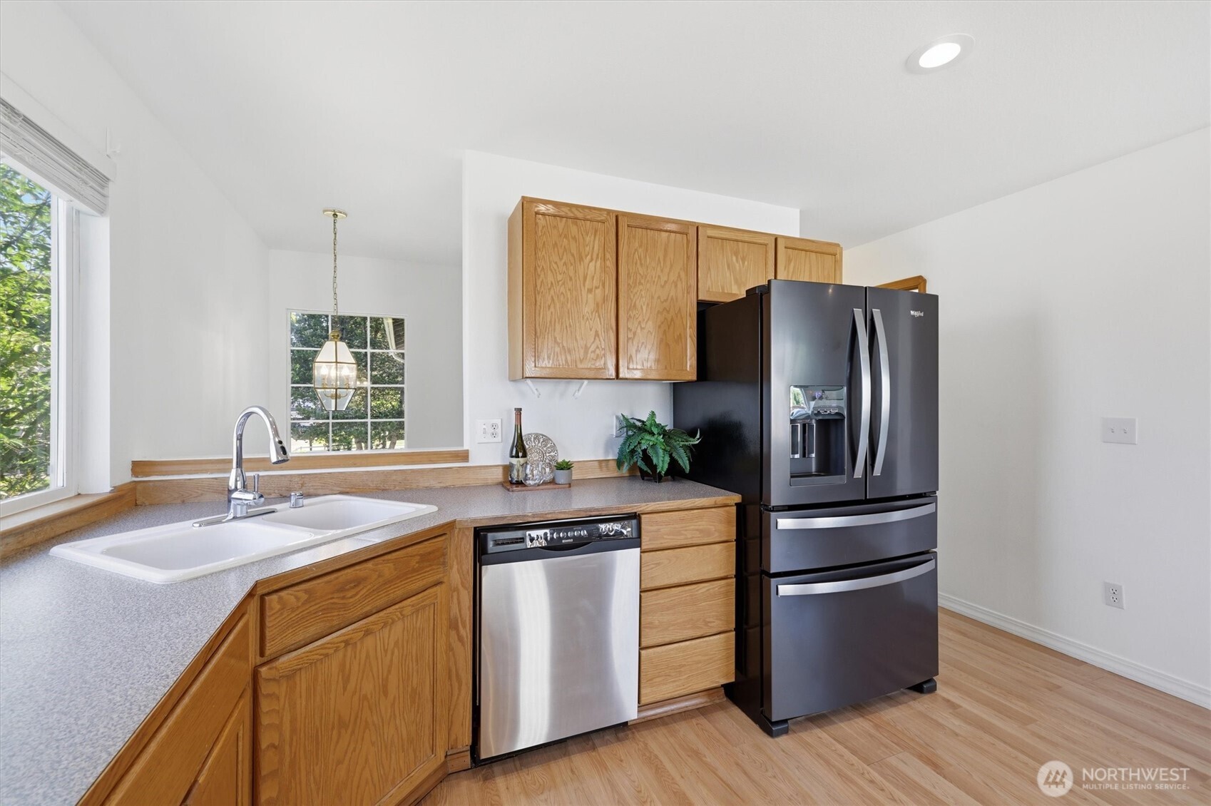 1916 112th Avenue Property Photo 9