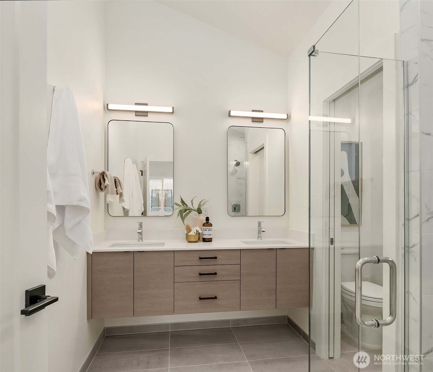 4411 2nd Avenue Property Photo 7
