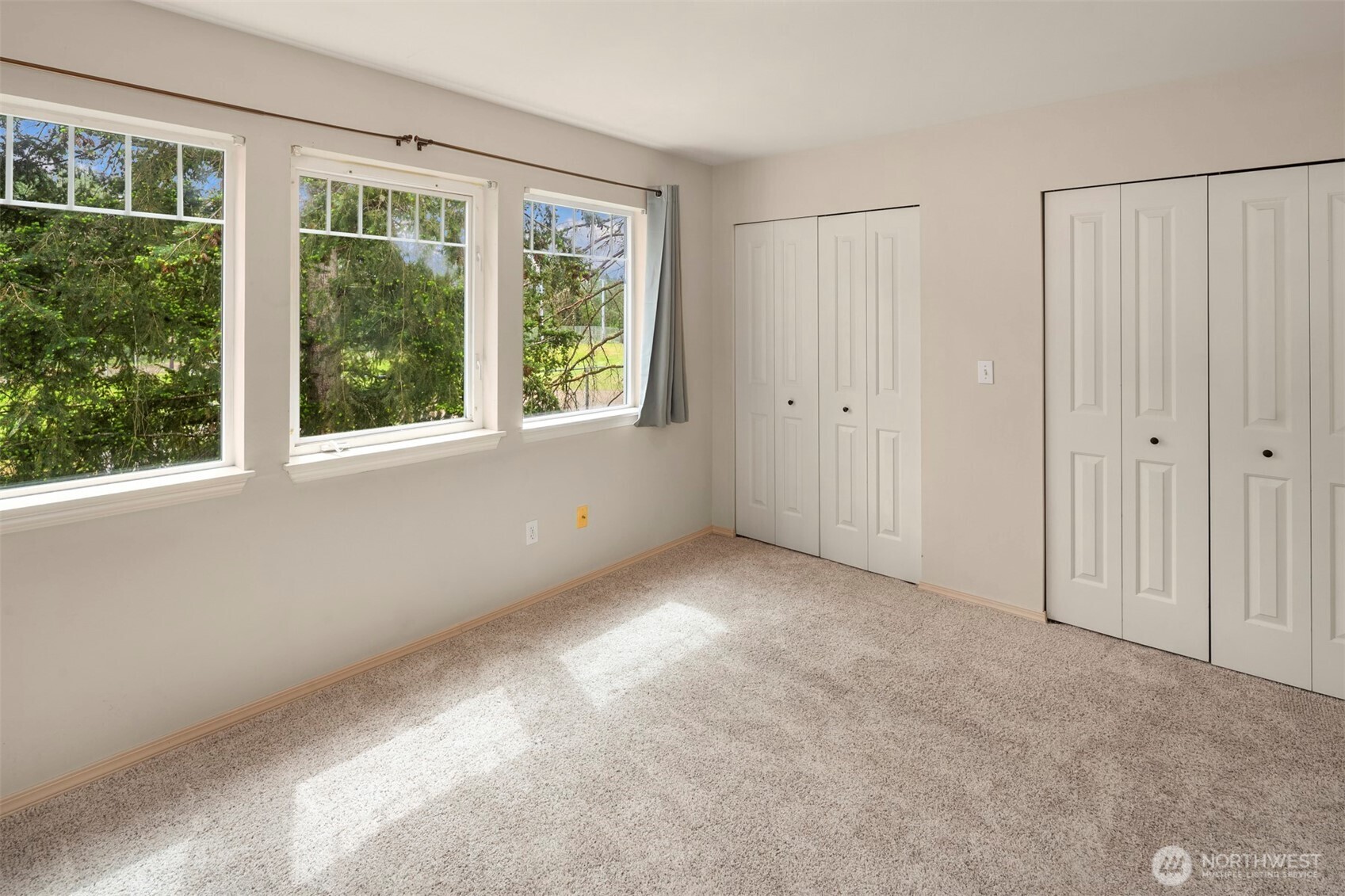 1006 37th Street B Property Photo 11