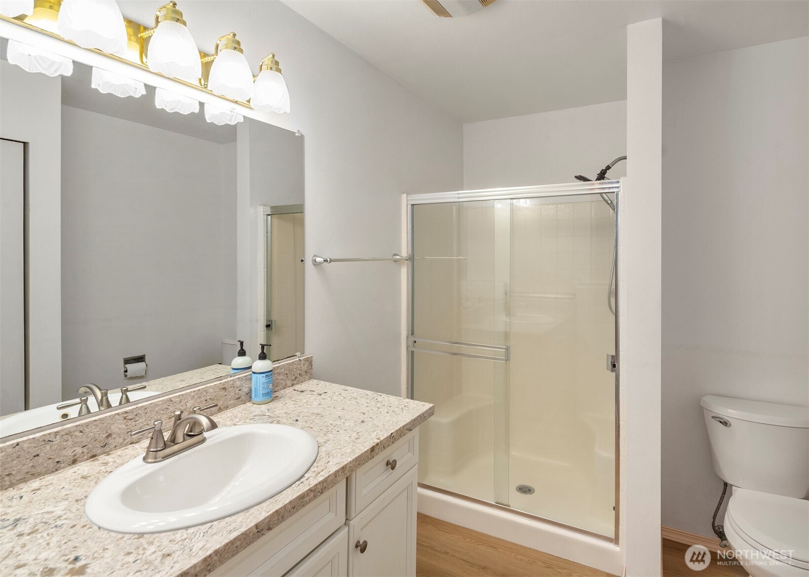 1006 37th Street B Property Photo 13