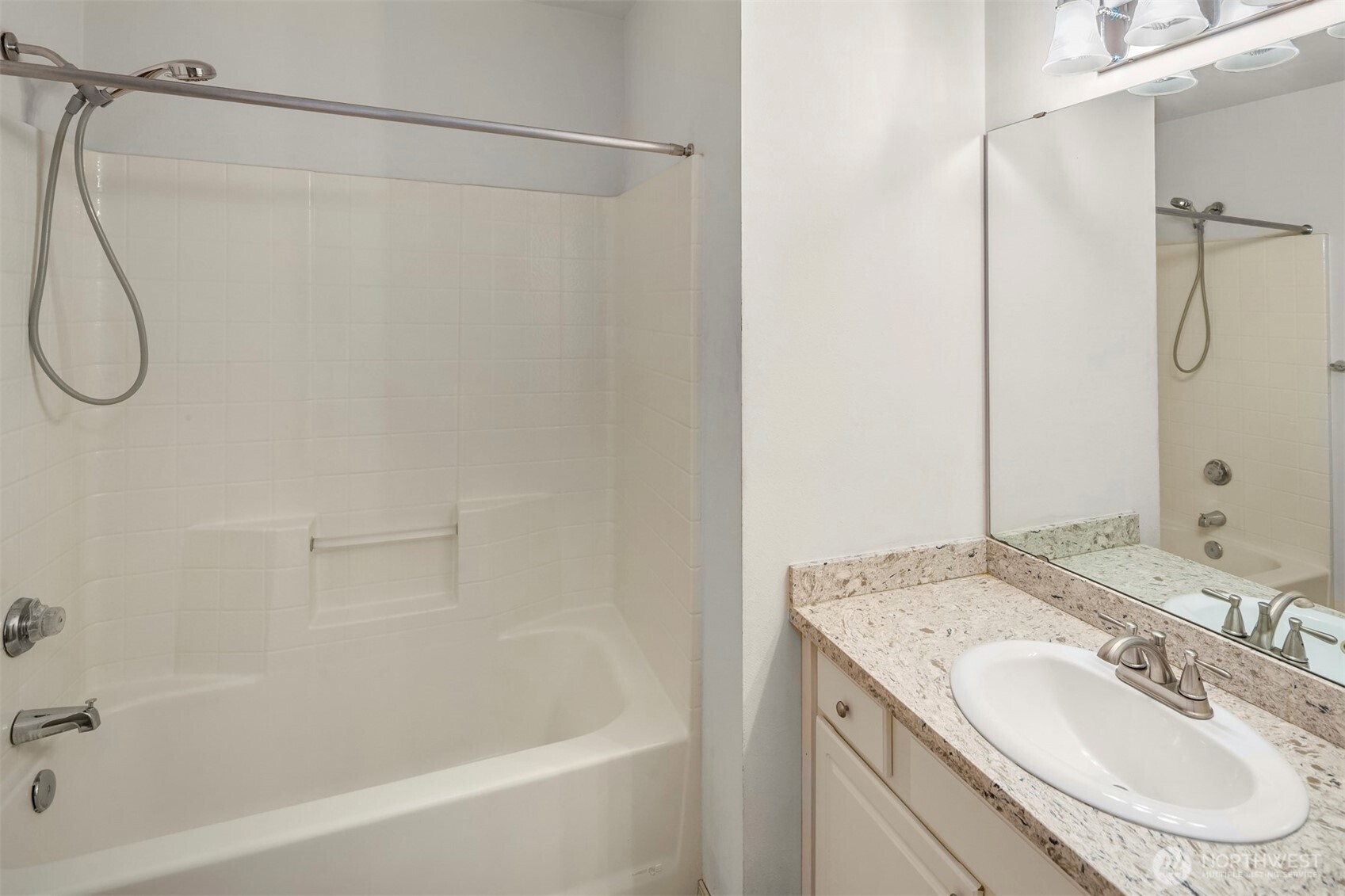1006 37th Street B Property Photo 15