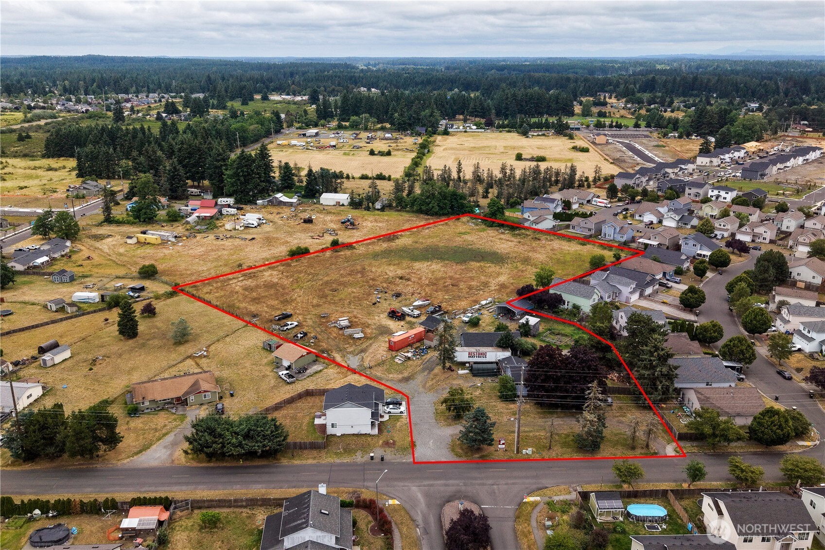 16418 Middle Road Property Photo 1
