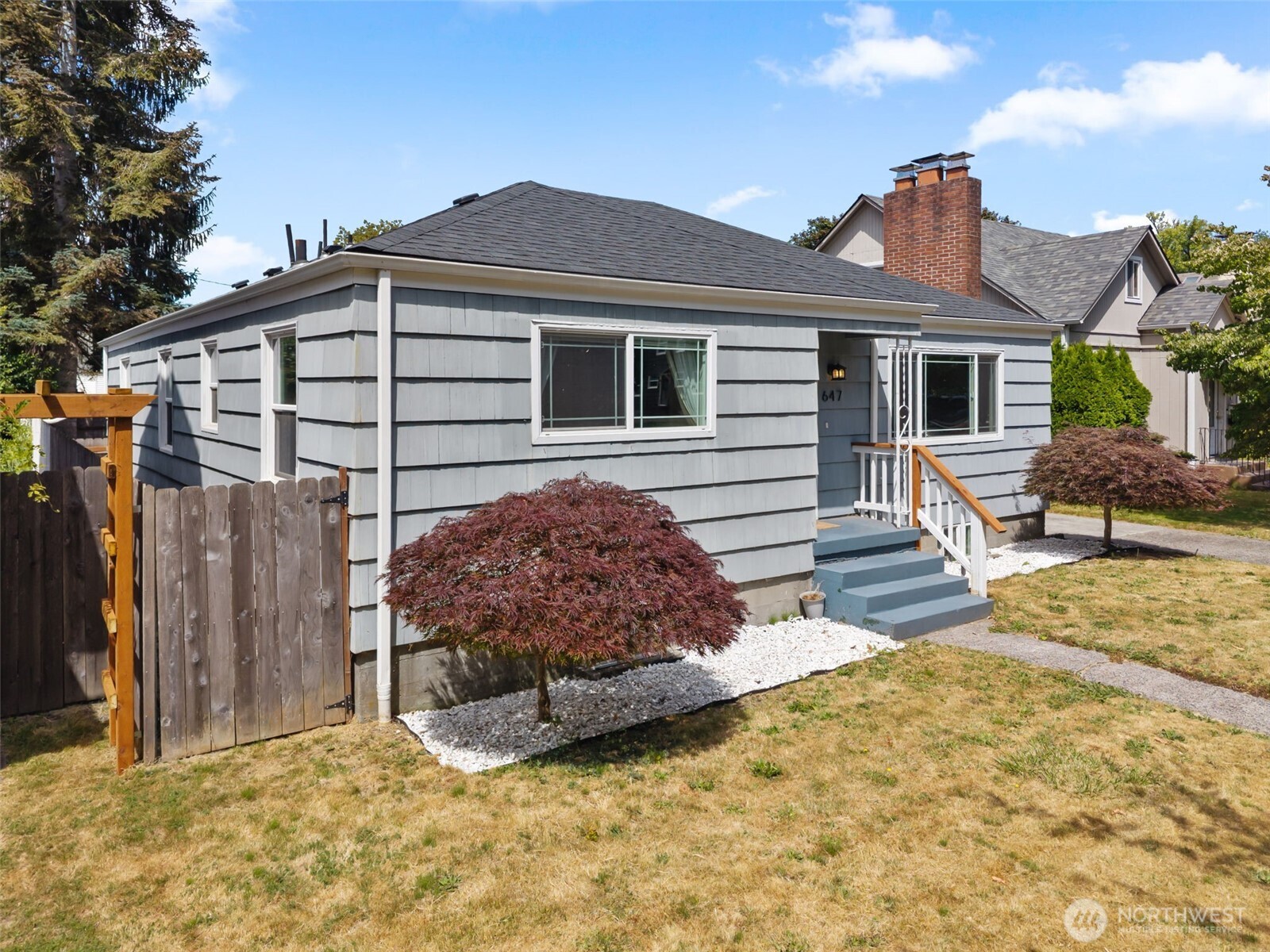 647 23rd Avenue Property Photo 2