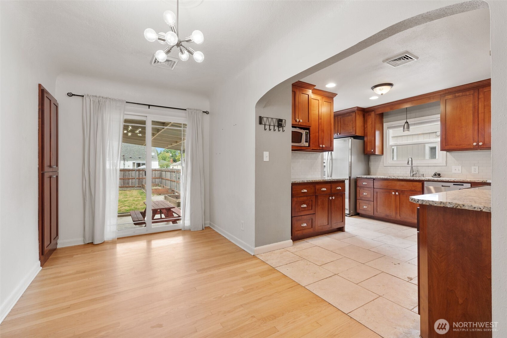 647 23rd Avenue Property Photo 7