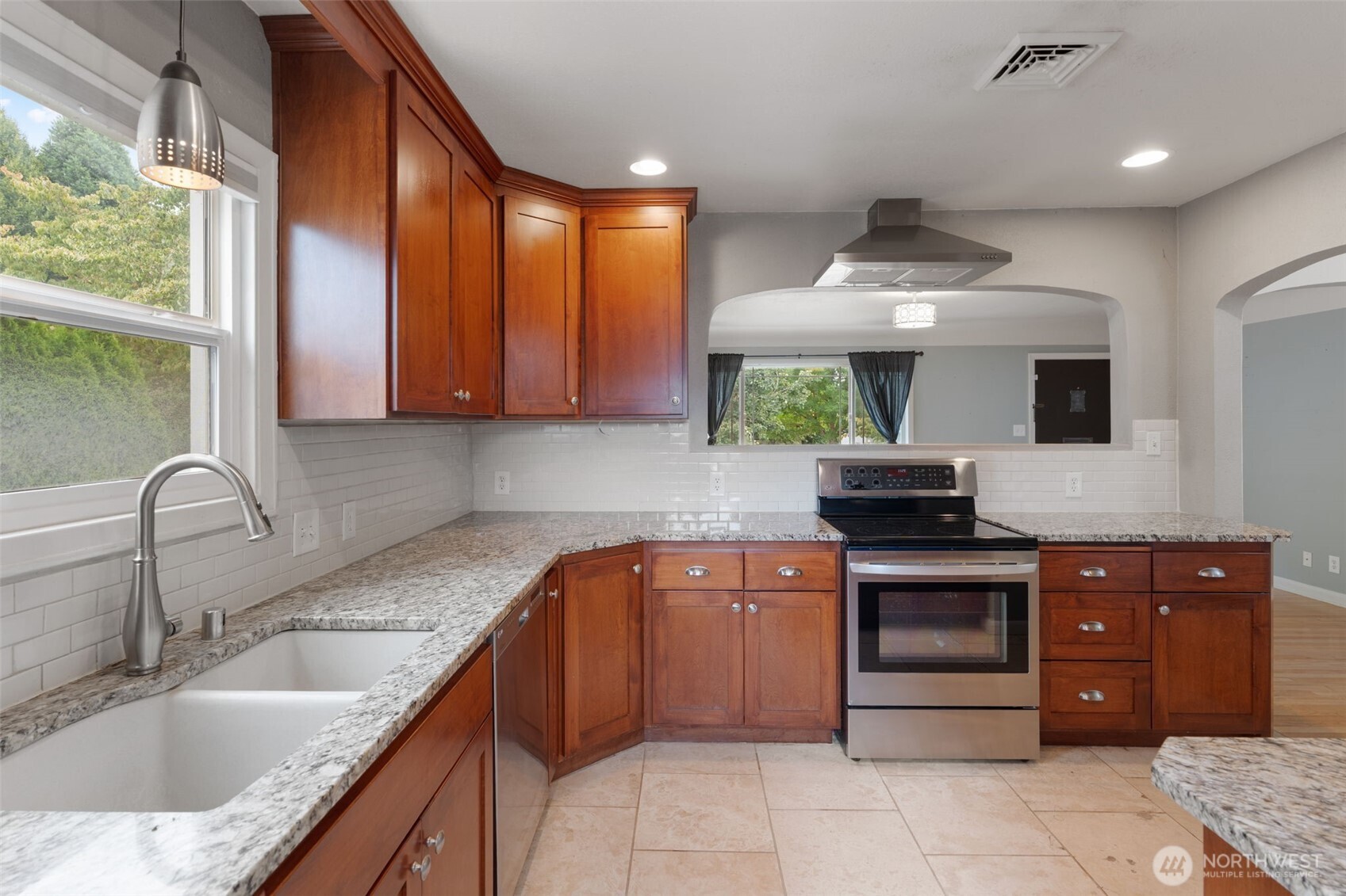 647 23rd Avenue Property Photo 11