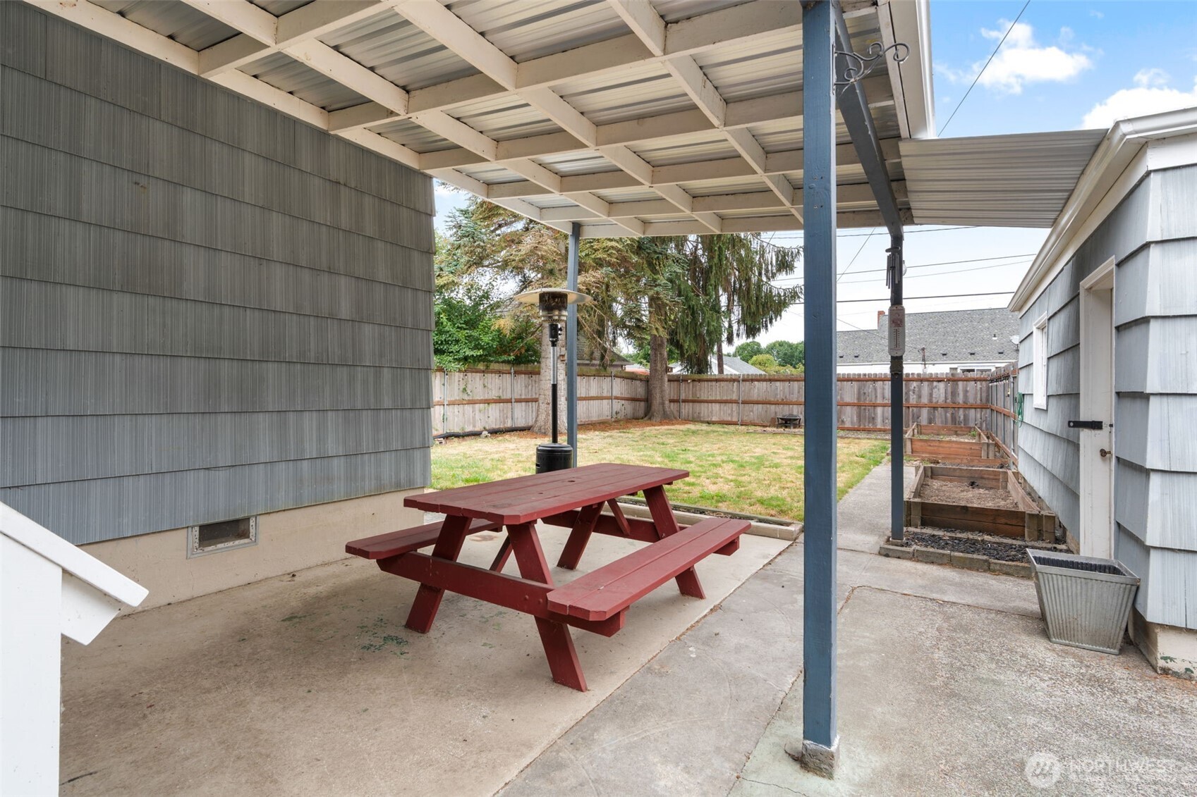 647 23rd Avenue Property Photo 30