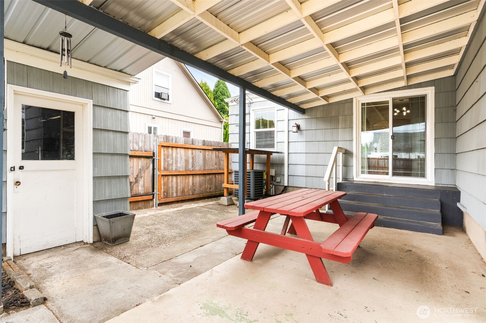 647 23rd Avenue Property Photo 32