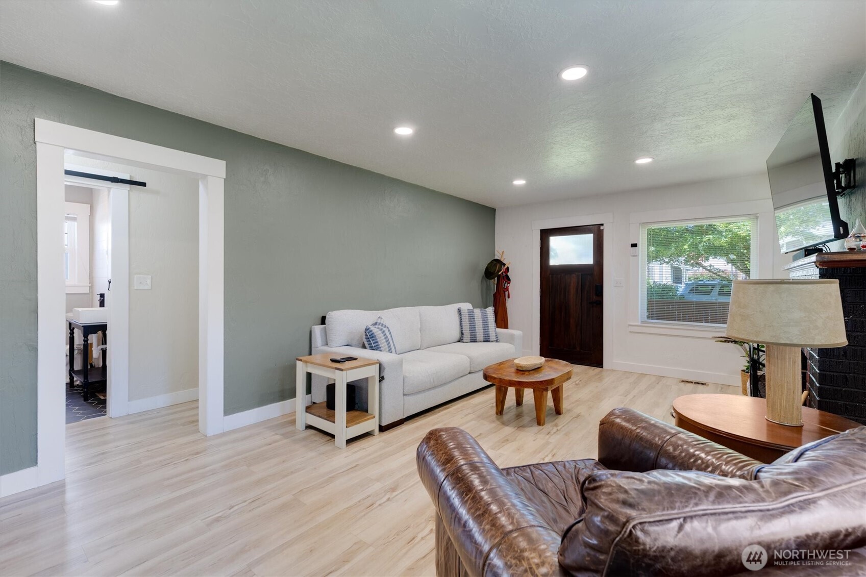 807 S Pearl Street Property Photo 6