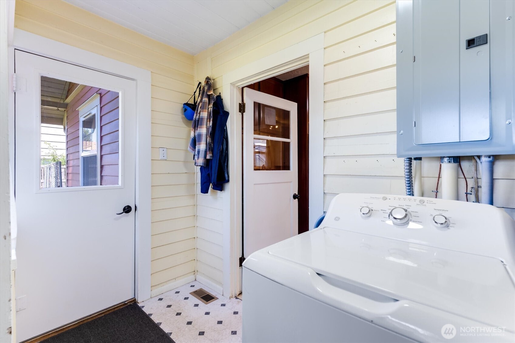 807 S Pearl Street Property Photo 23