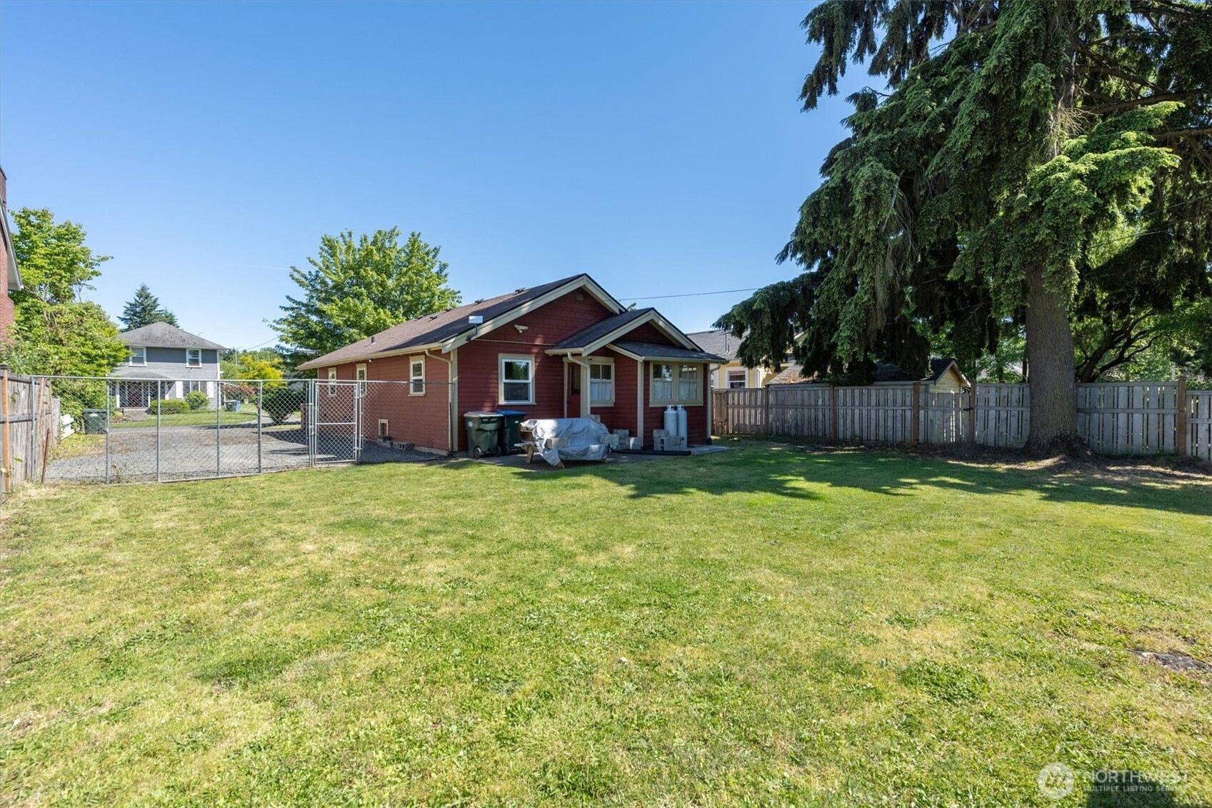 807 S Pearl Street Property Photo 33