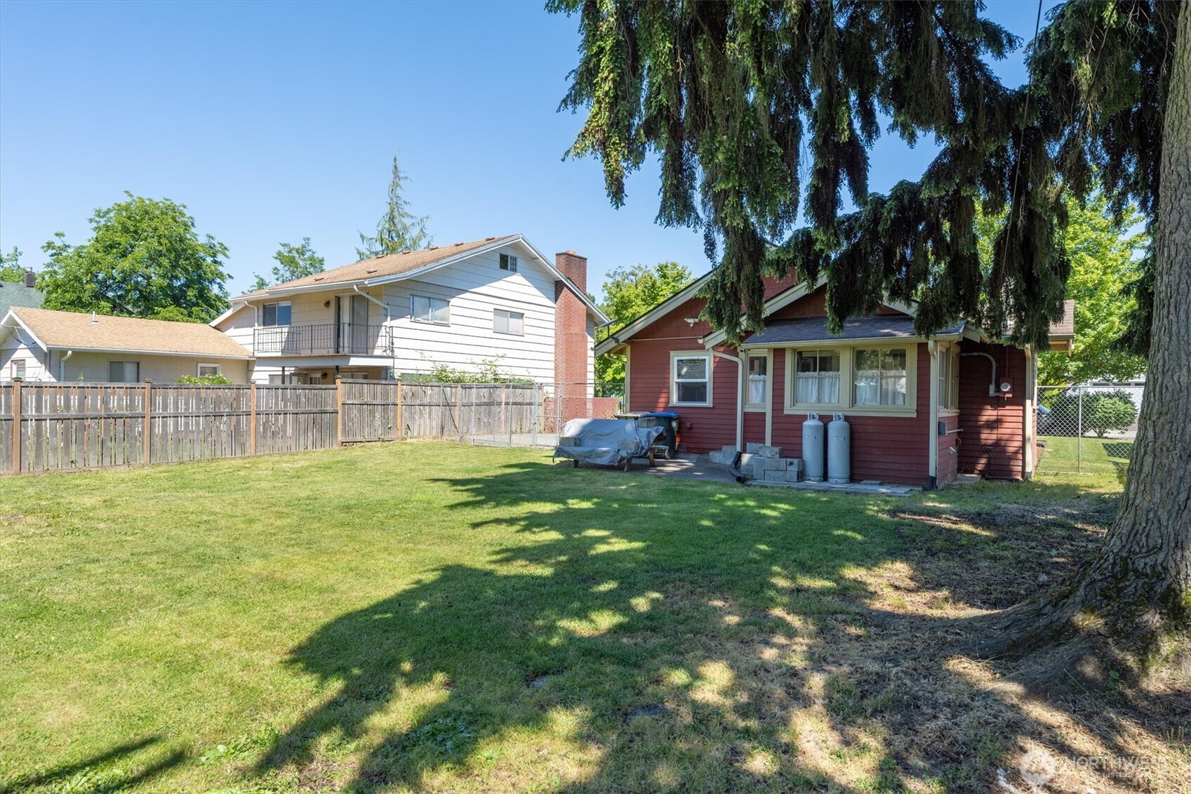 807 S Pearl Street Property Photo 34