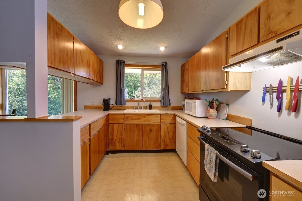 30308 H Street Property Photo 14