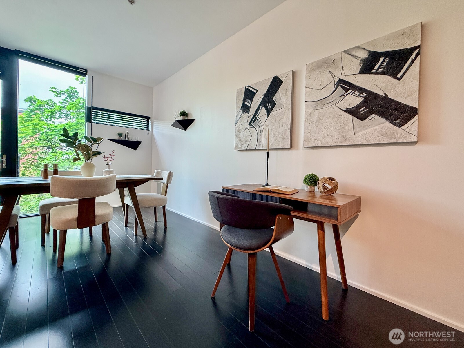 1111 E Pike Street 303 Property Photo 5