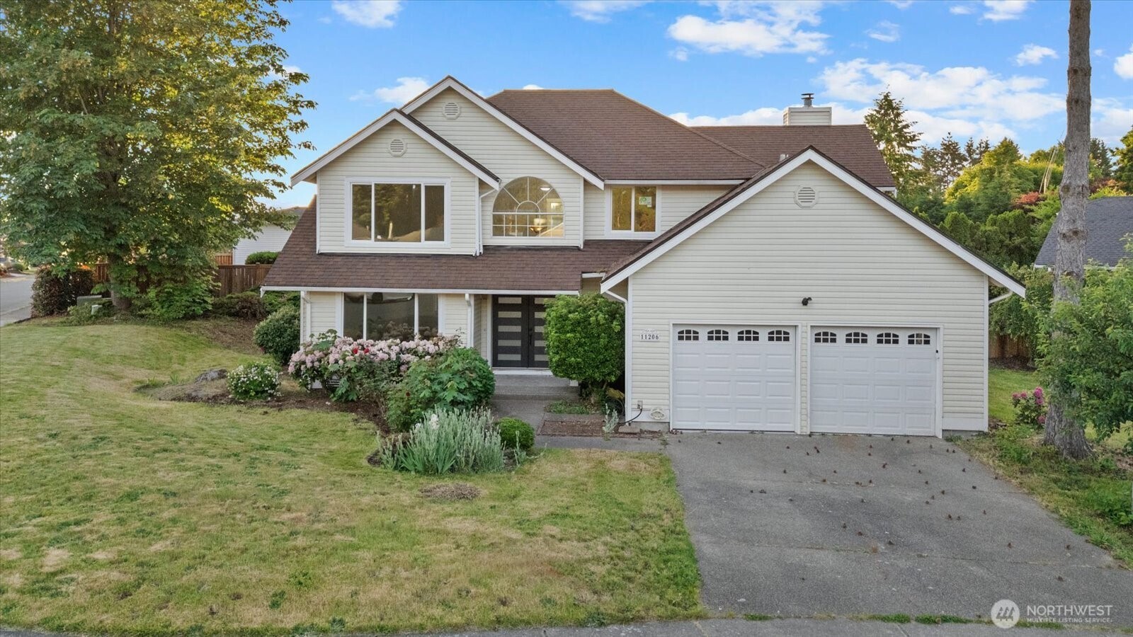 11206 SE 219th Place Property Photo 1