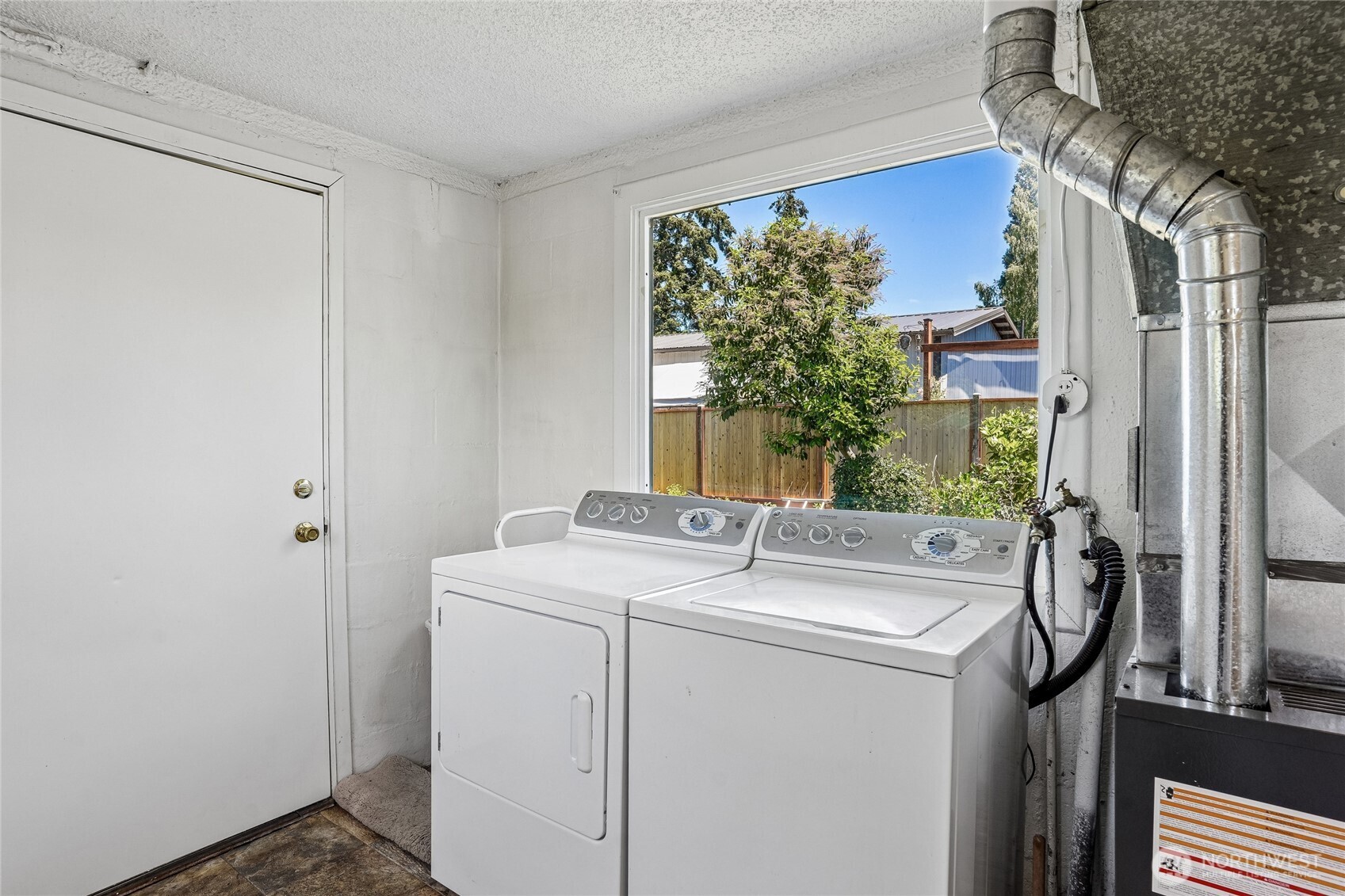4521 N 18th Street Property Photo 17