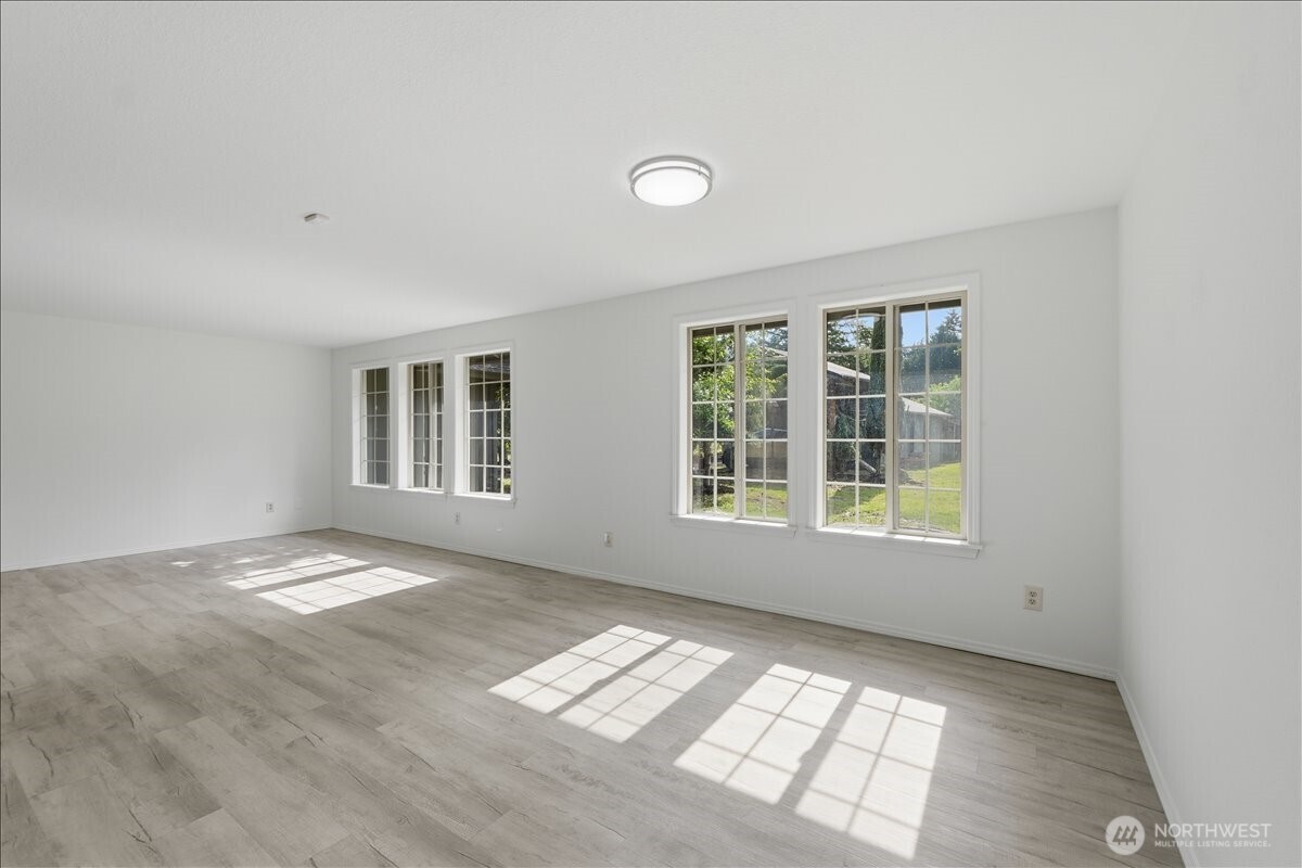 14135 Vail Road Property Photo 6