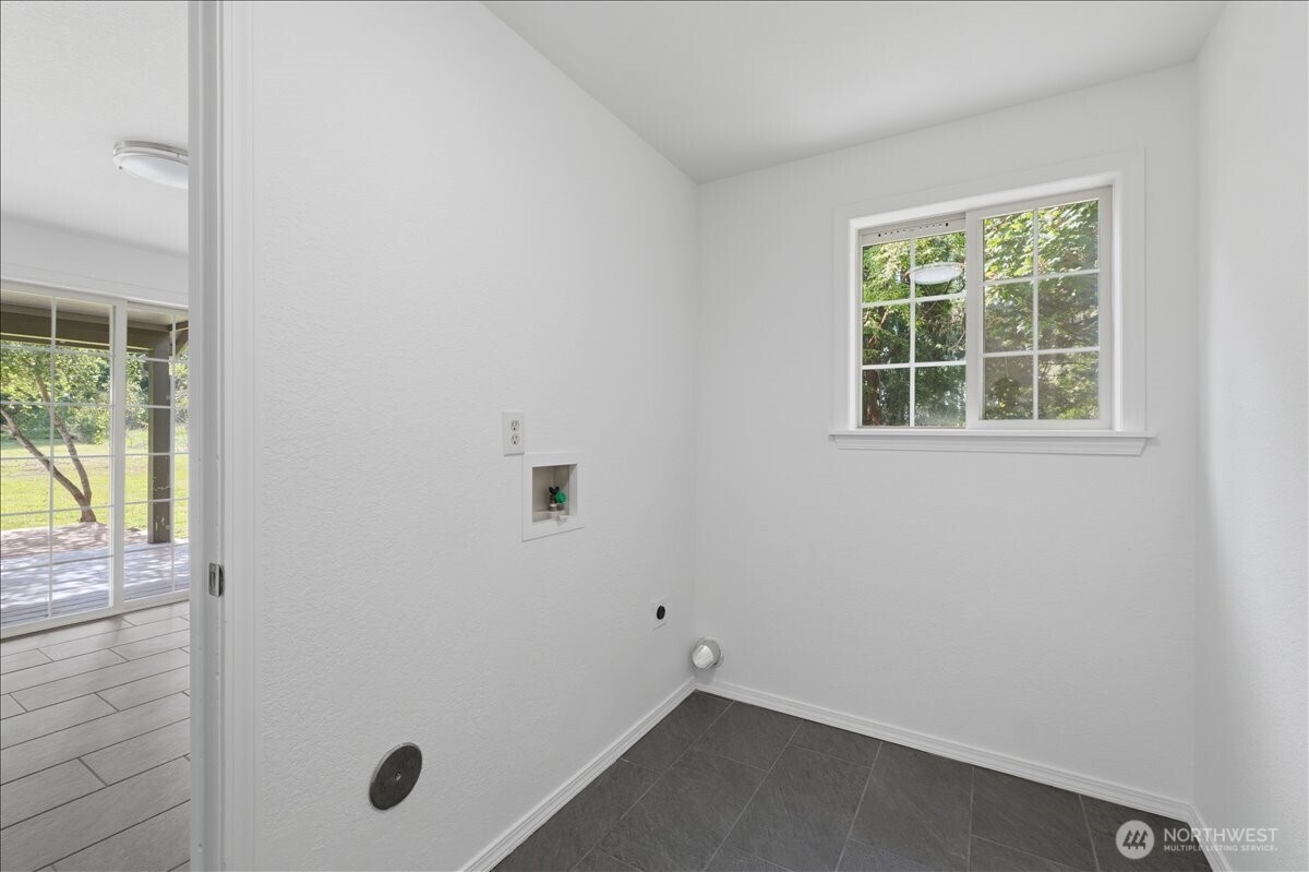 14135 Vail Road Property Photo 25