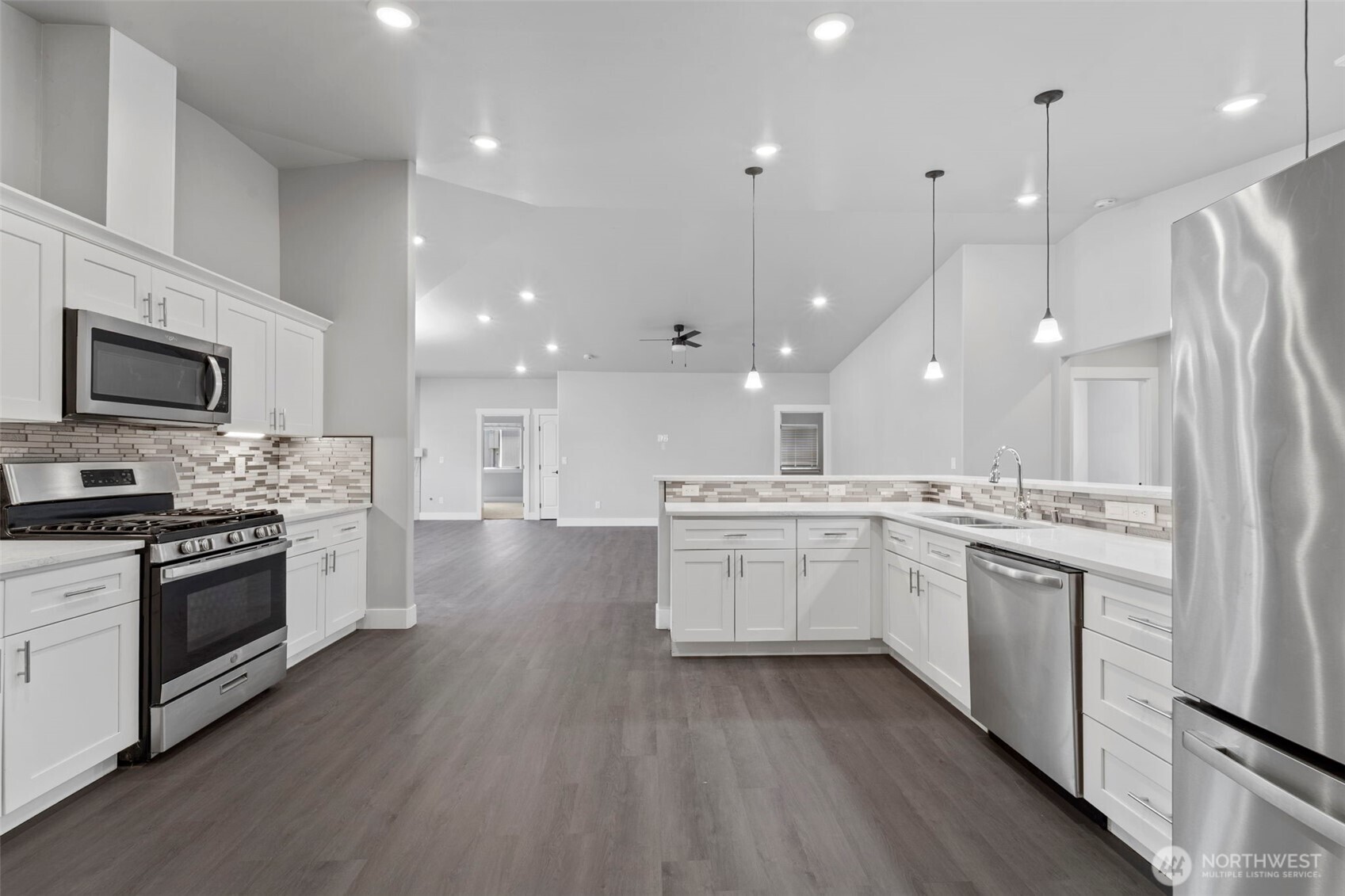 740 S Sixth Avenue Property Photo 10