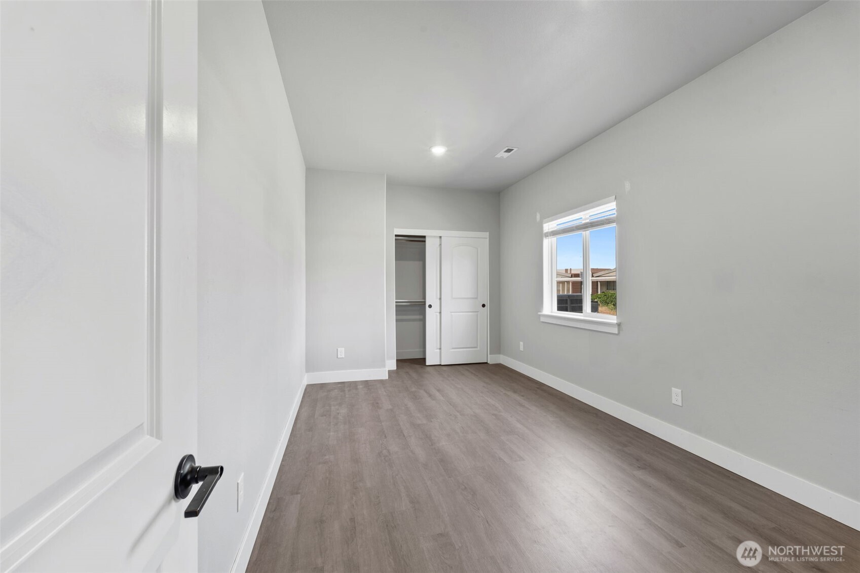 740 S Sixth Avenue Property Photo 17