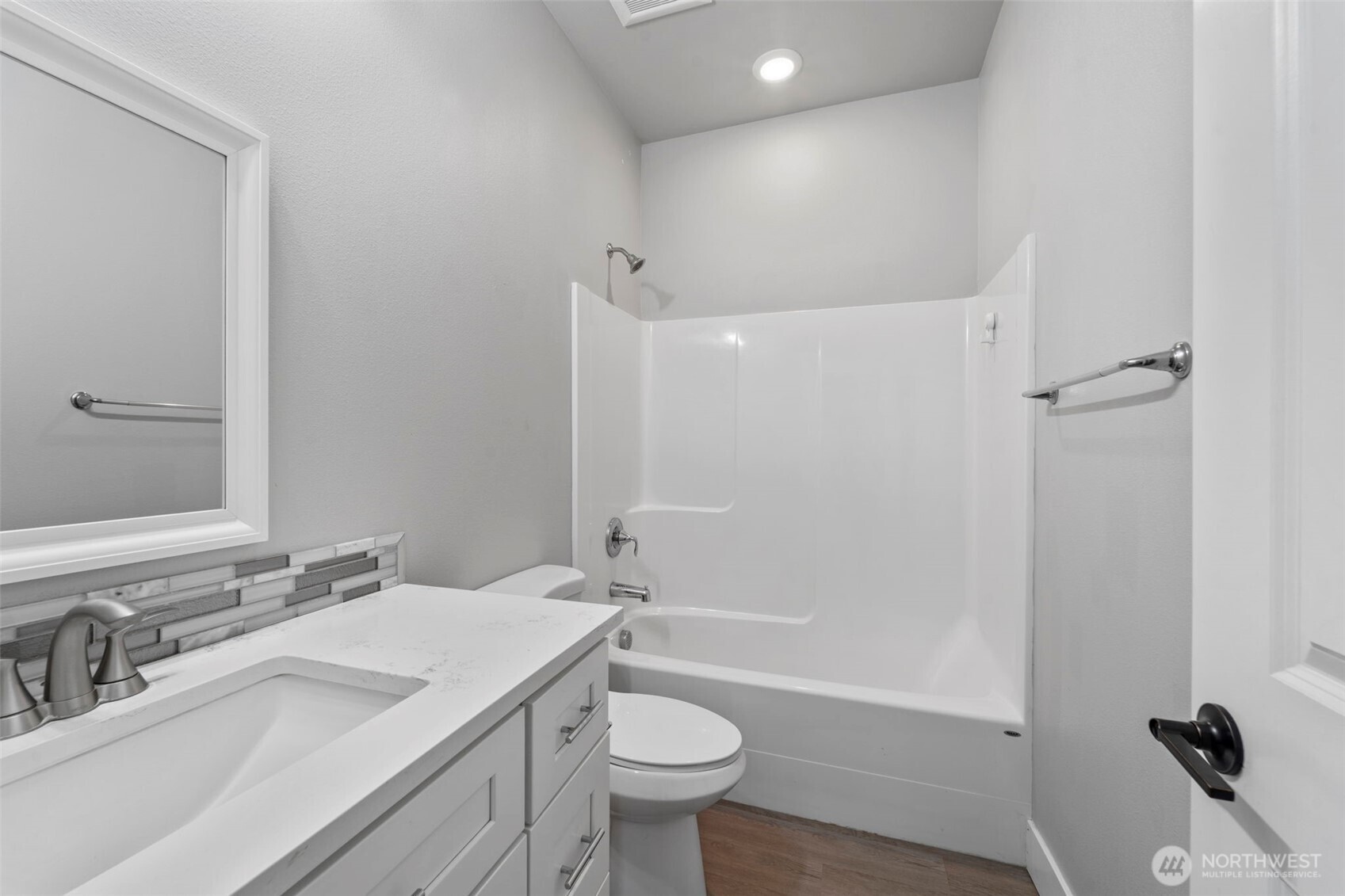740 S Sixth Avenue Property Photo 22