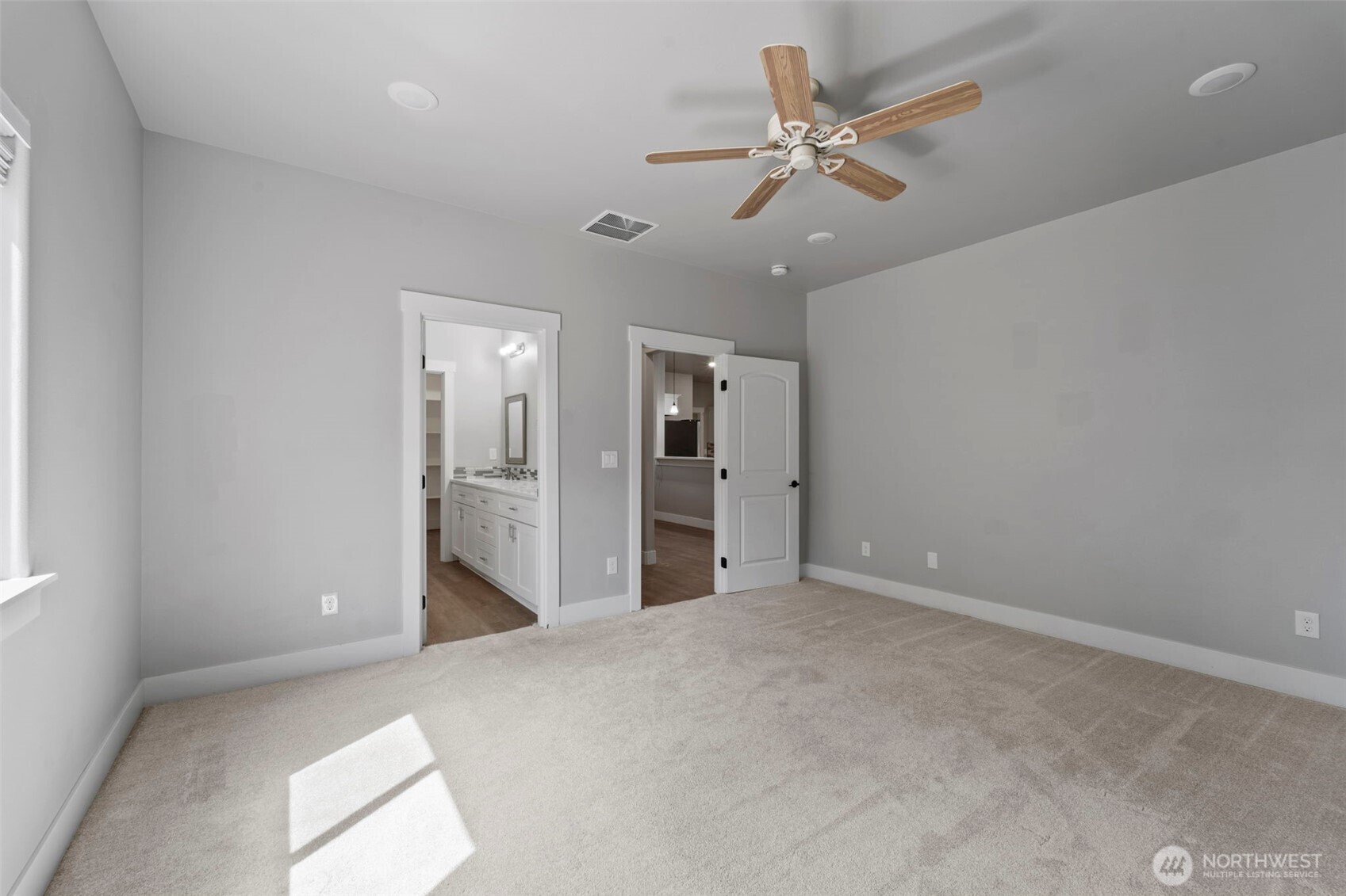 740 S Sixth Avenue Property Photo 26