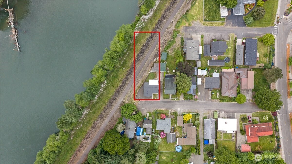114 Cherry Street Property Photo 35