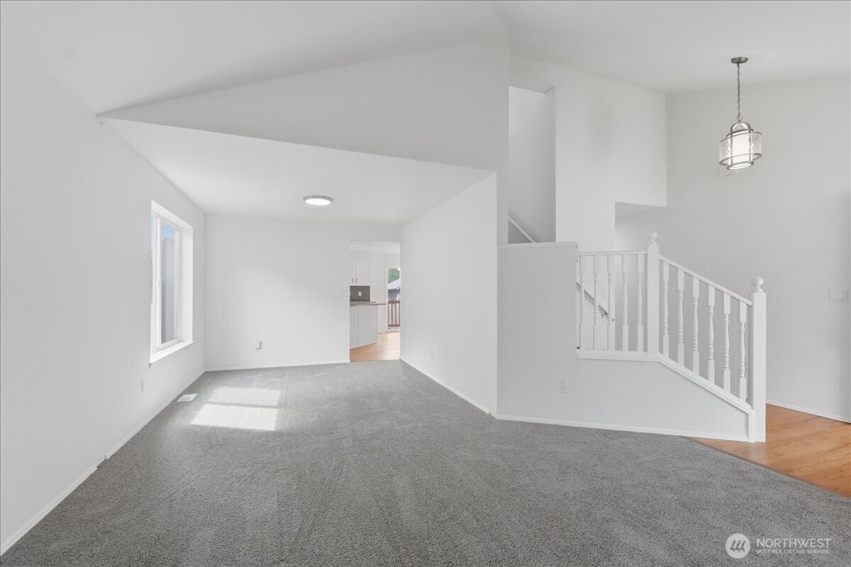 8228 184th Street Ct Property Photo 5