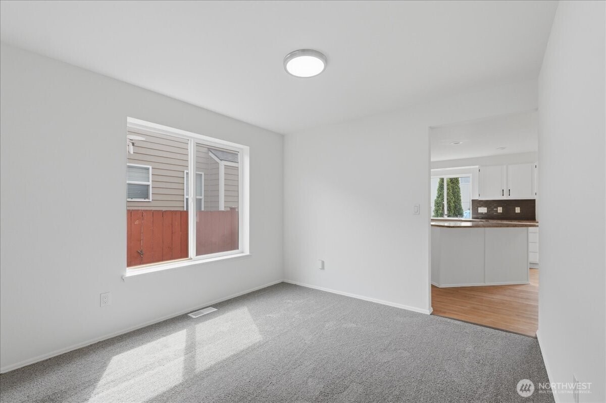 8228 184th Street Ct Property Photo 6