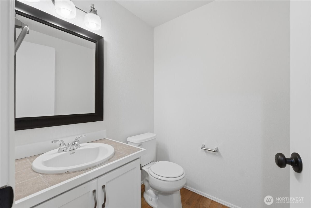 8228 184th Street Ct Property Photo 13