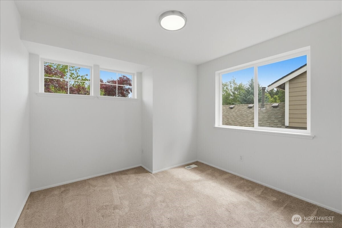 8228 184th Street Ct Property Photo 14