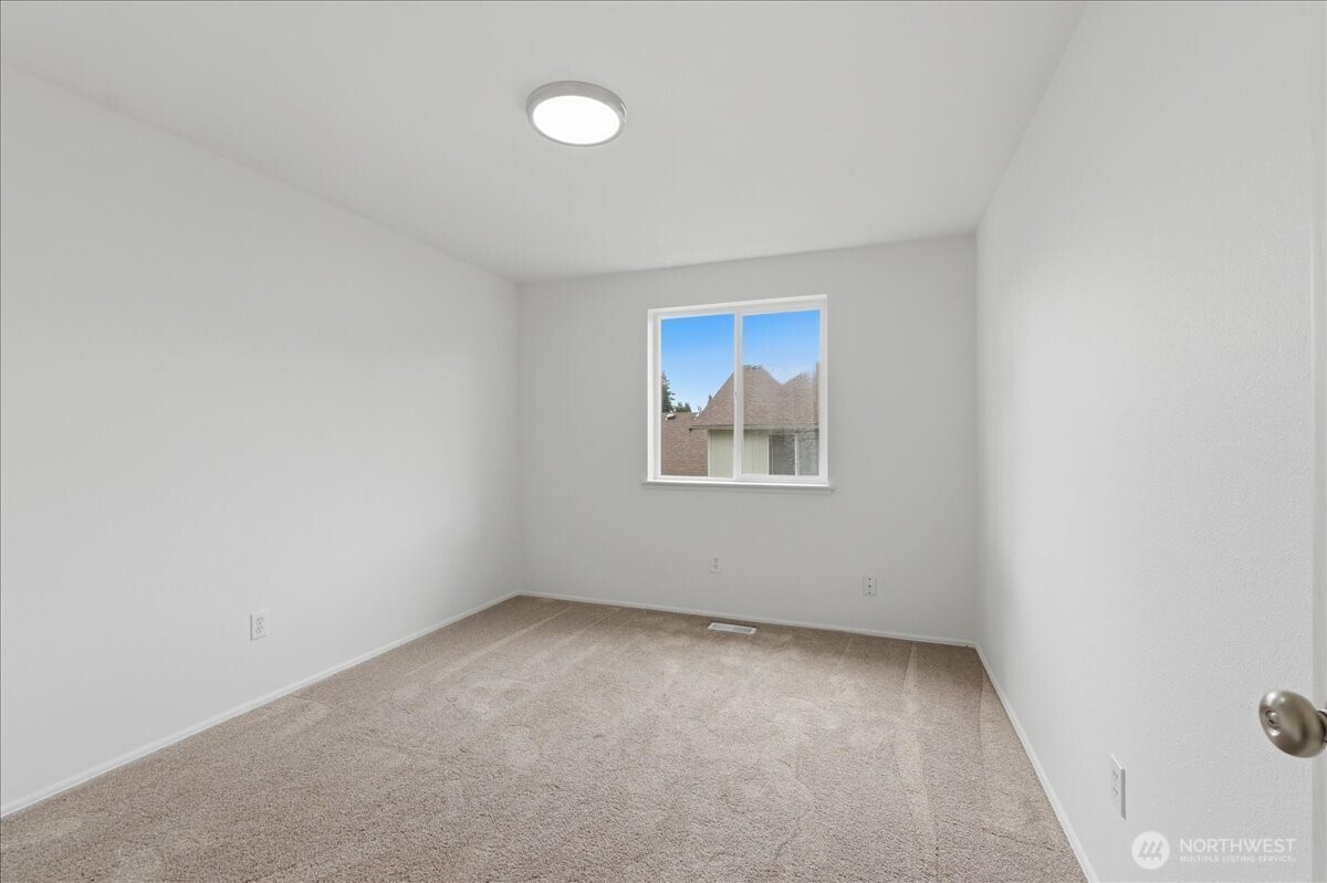 8228 184th Street Ct Property Photo 16