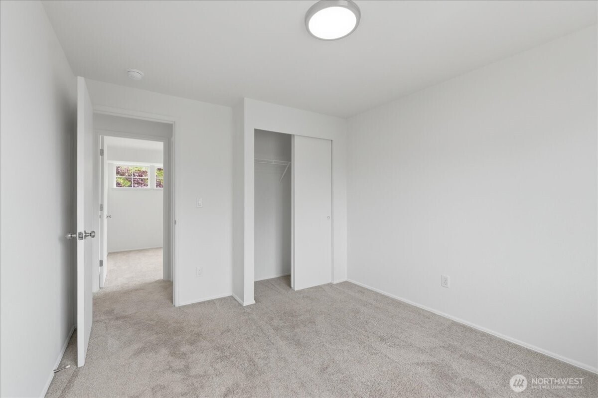 8228 184th Street Ct Property Photo 17