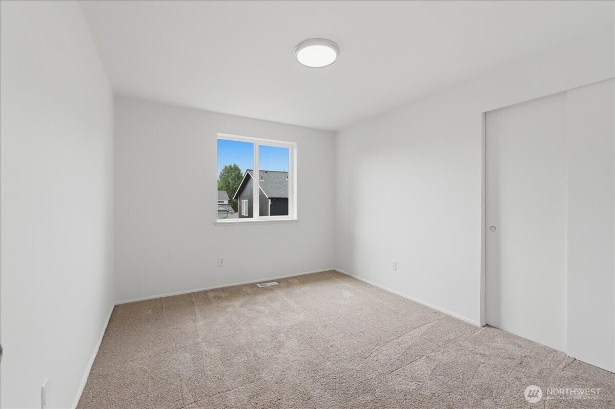 8228 184th Street Ct Property Photo 18