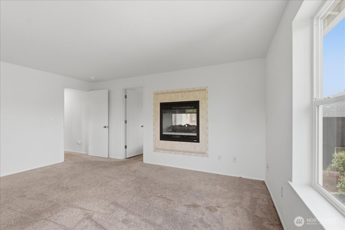 8228 184th Street Ct Property Photo 22