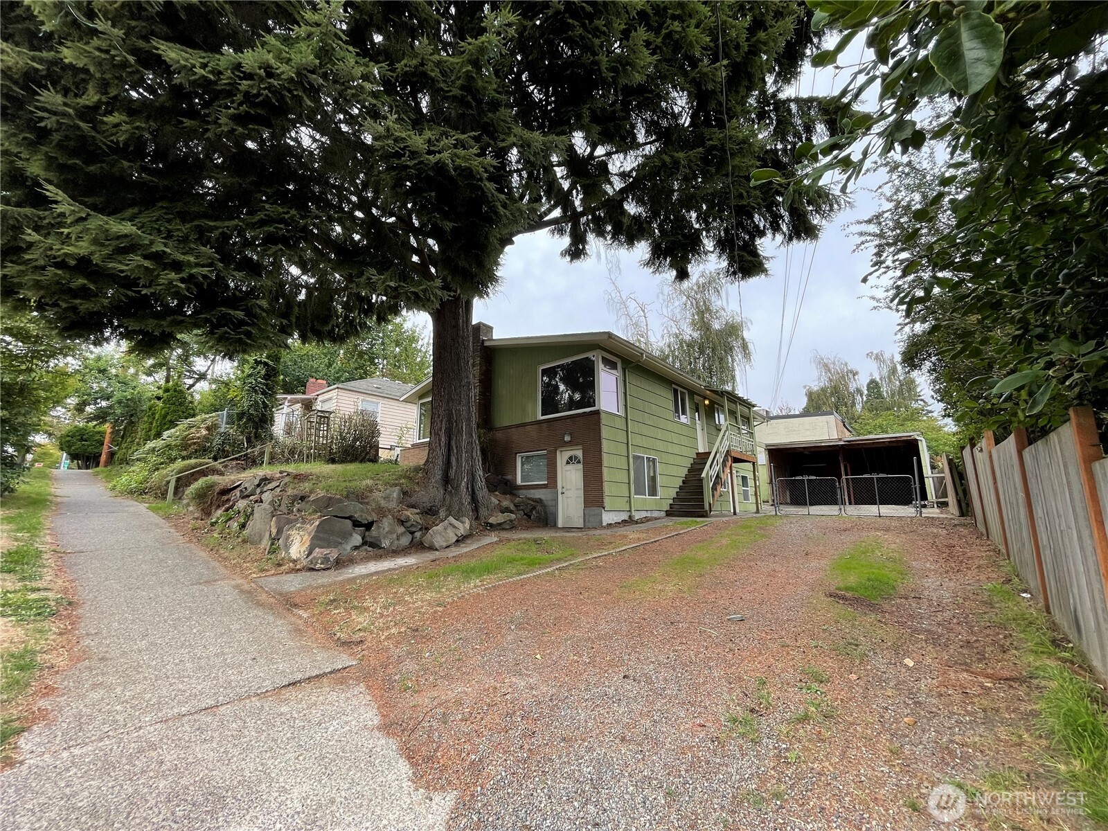 1706 Ne 82nd Street Property Photo 2