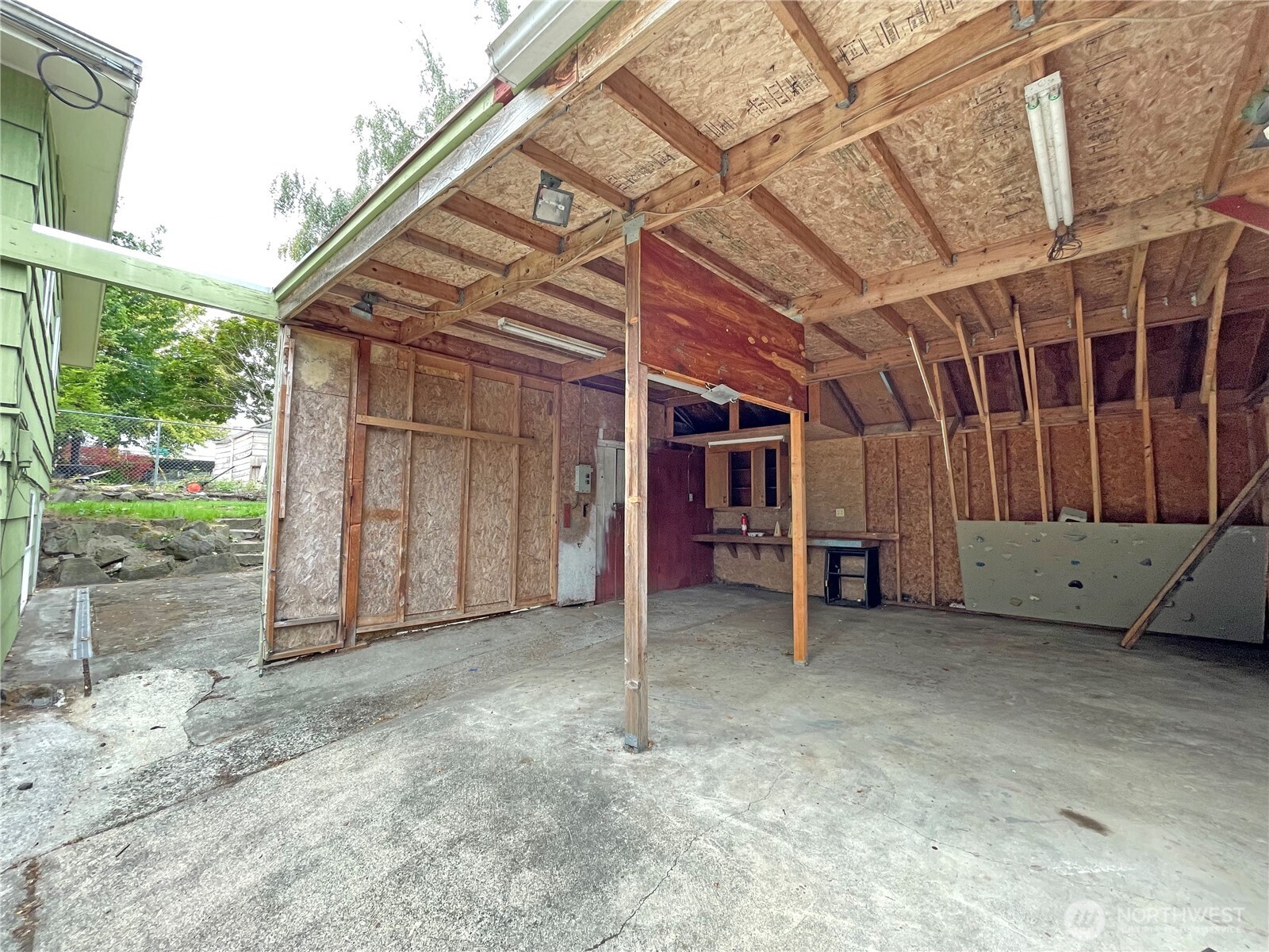 1706 Ne 82nd Street Property Photo 21
