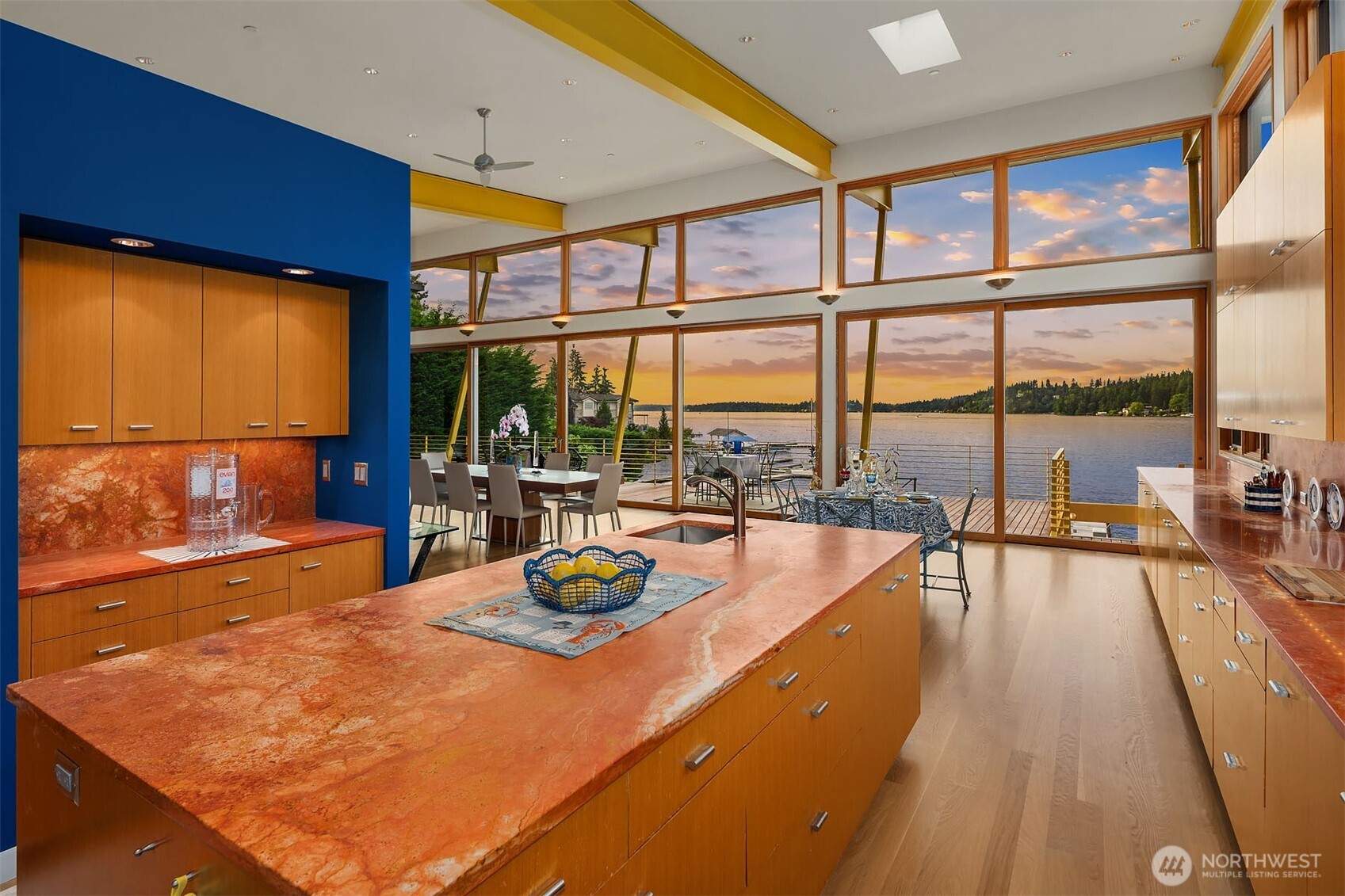2531459 Property Photo 11